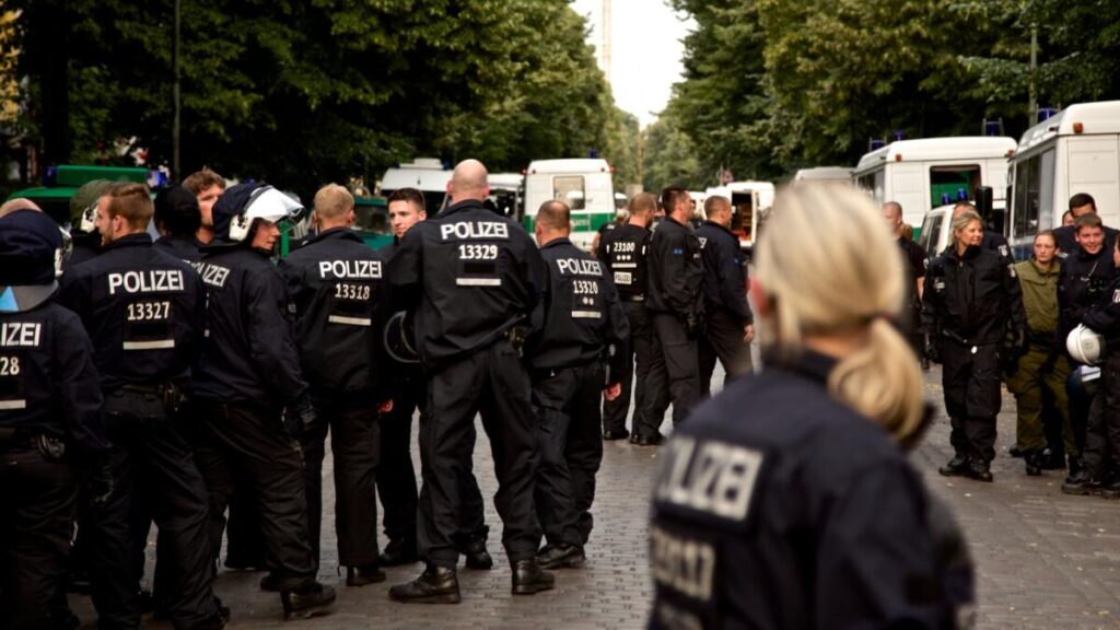 Bundesverwaltungsgericht bestätigt Kennzeichnungspflicht für Polizist*innen